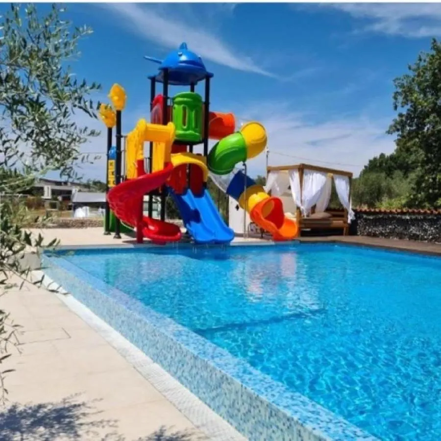 Mobile Home Katja Banjole Tatil Evi